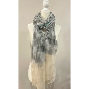 • Multi-season Scarf •